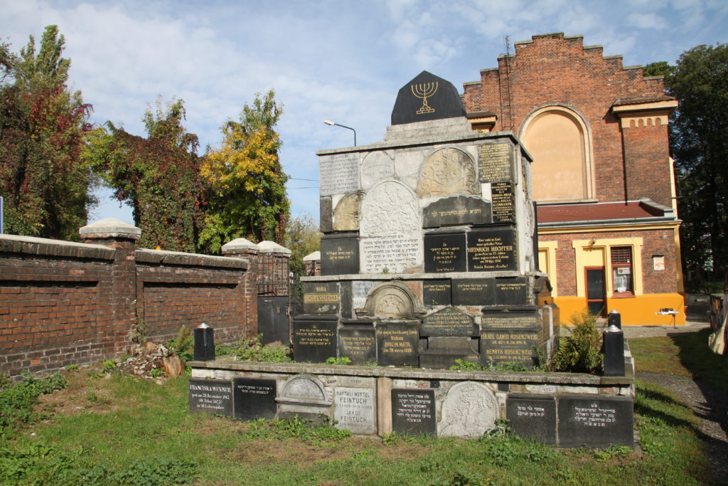 L'entrée du cimetière nouveau juif de Kazimierz